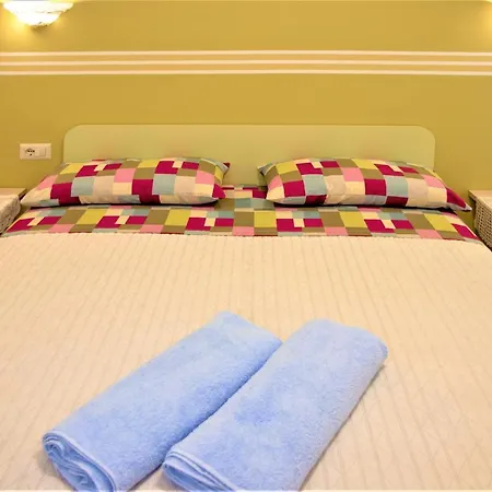 Borgo Dell'uccellaia - Turchese - Giada