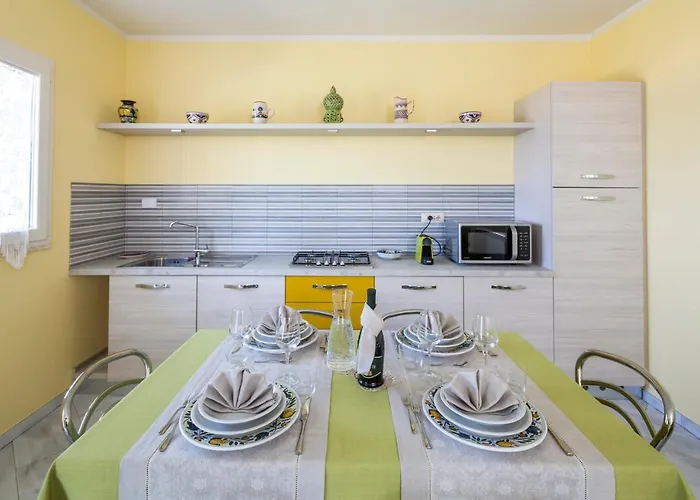 Borgo Dell'uccellaia - Turchese - Giada * Марчиана-Марина